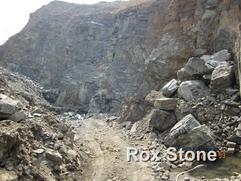 Grey Quartzite Stone Quarry